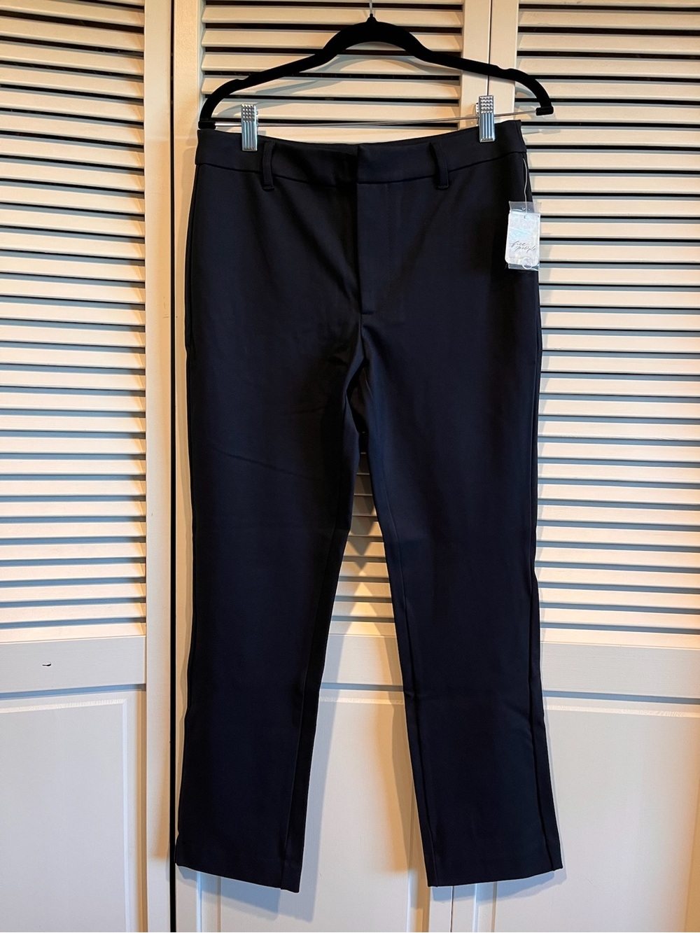 Free People “Molly slim Pant” Classic Dress Pants - Black — NWT!